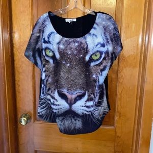 Animal picture shirt
